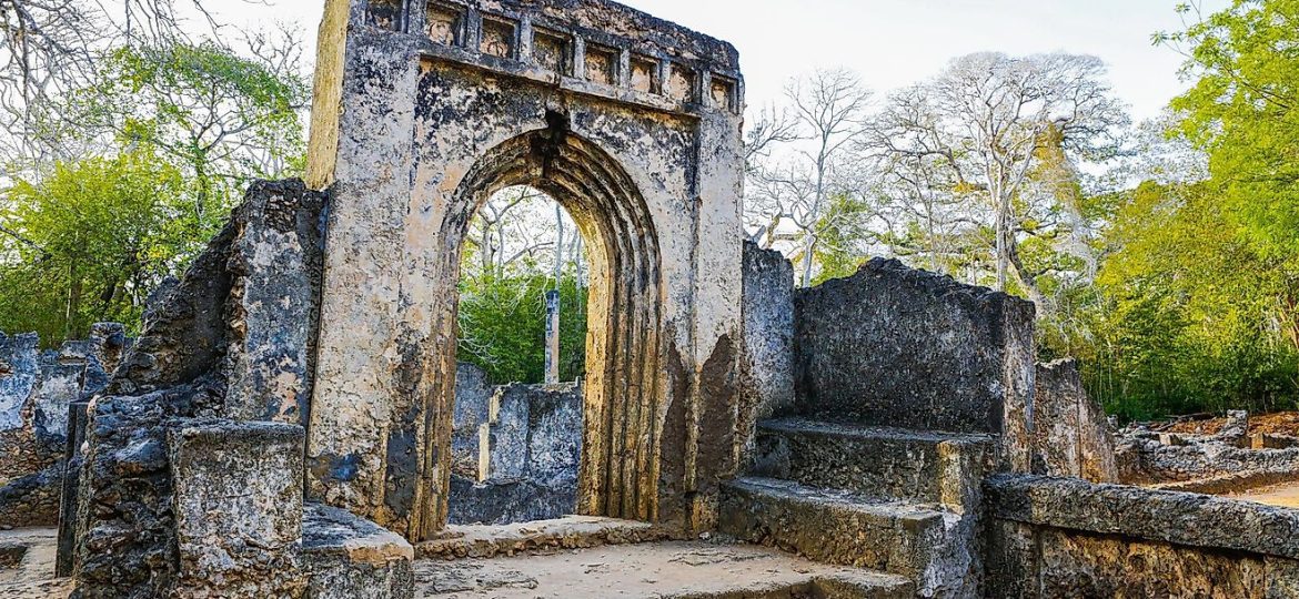 An image of gedi ruines, situated in the outskirts of Mombasa, nyali. Few km from Bahari beach hotel.